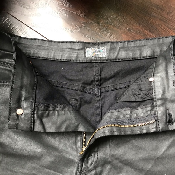 MOTHER Highwaisted cutoff short in Dare I be Happy - Picture 4 of 13